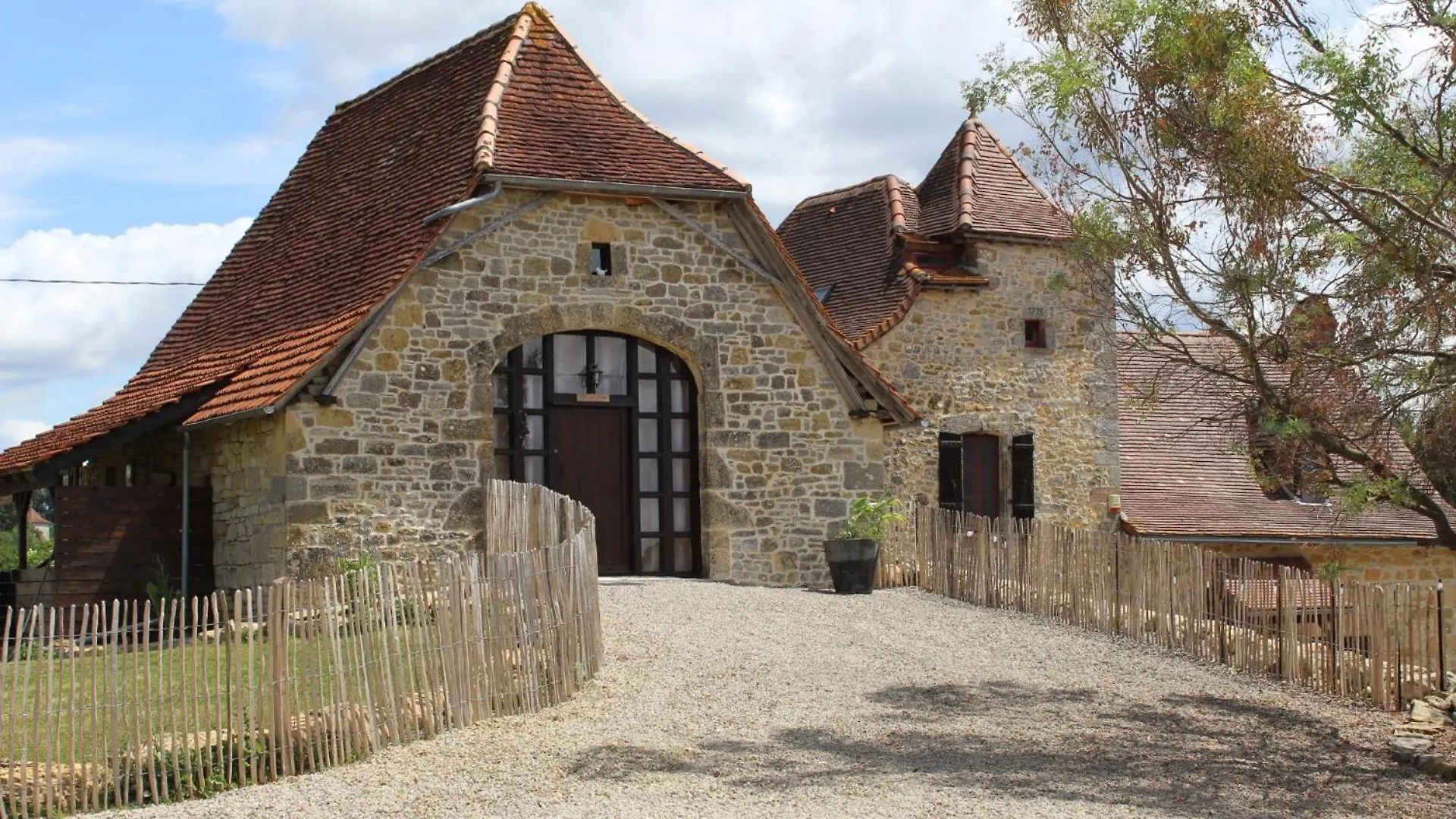 Gite La Borie Fons  0*, Fons (Lot) 法国